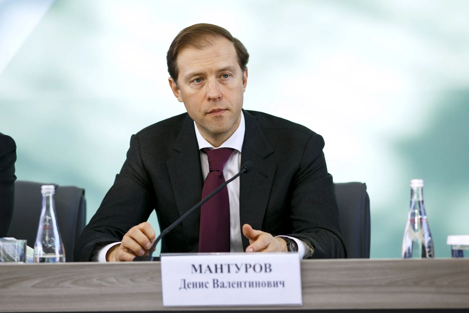Denis Manturow als Industrie- und Handelsminister, Februar 2018. Foto: Minpromtorg Russlands. Lizenz: CC BY 4.0 (Bild verkleinert). Quelle: Wikimedia Commons