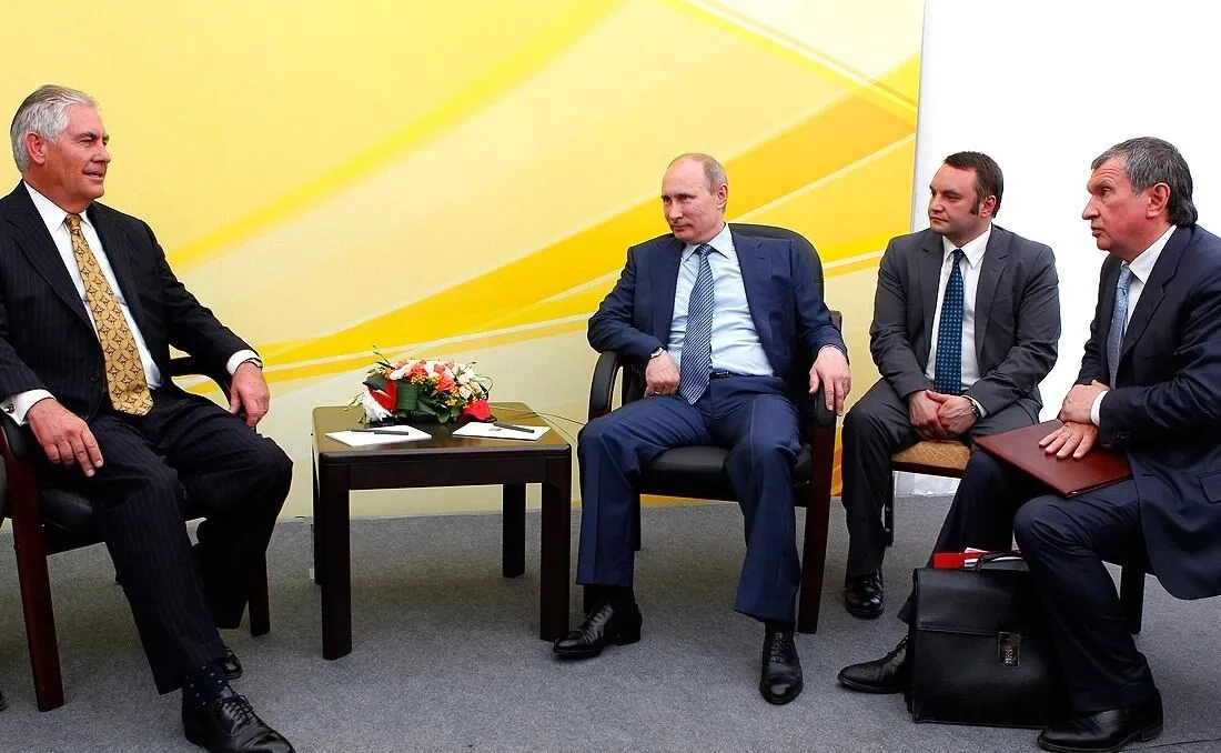 When Rosneft bargained as an equal: Putin, Rex Tillerson and Sechin (far right), June 2012. Photo: kremlin.ru. Licence: CC BY 4.0 (attribution to www.kremlin.ru required). Source: Wikimedia Commons